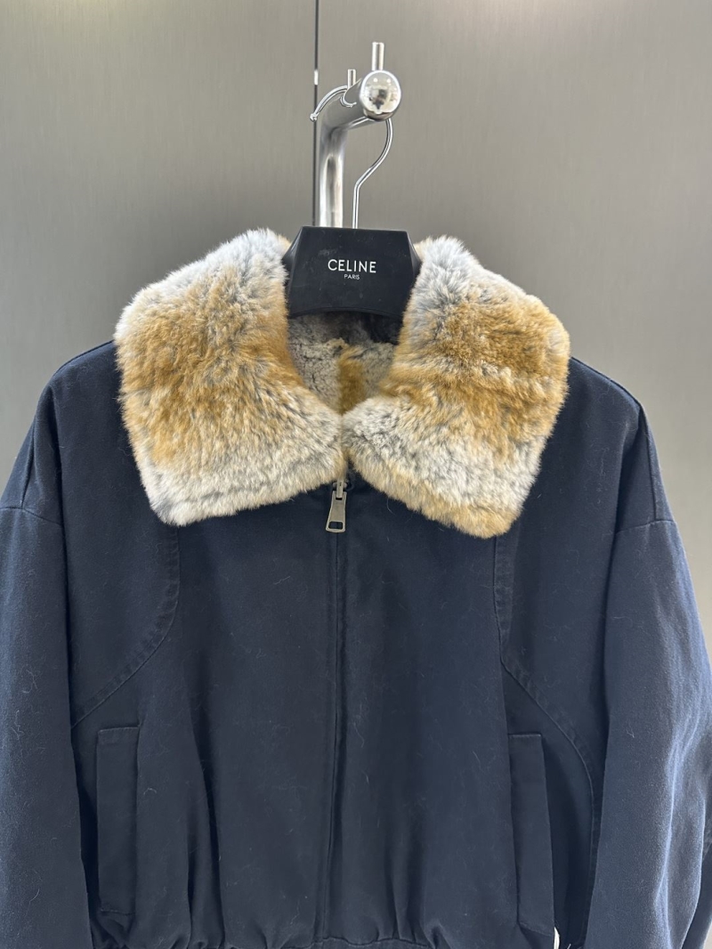 Ce1i*e outwears